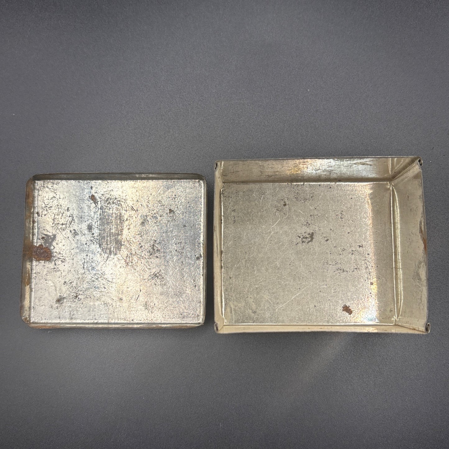 EXTREMELY RARE DuPont Special Hand Grenade Caps Tin – Early Explosives Container – Mining & Industrial Relic