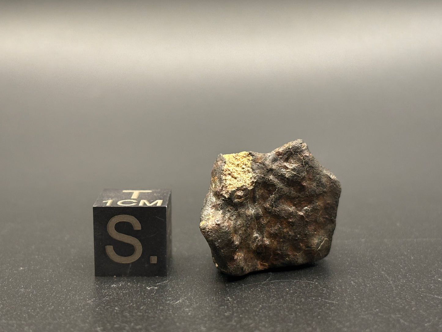 Mohave Mountains Meteorite Individual Official Arizona L6 Chondrite W0/1 S2 Meteorite Specimen