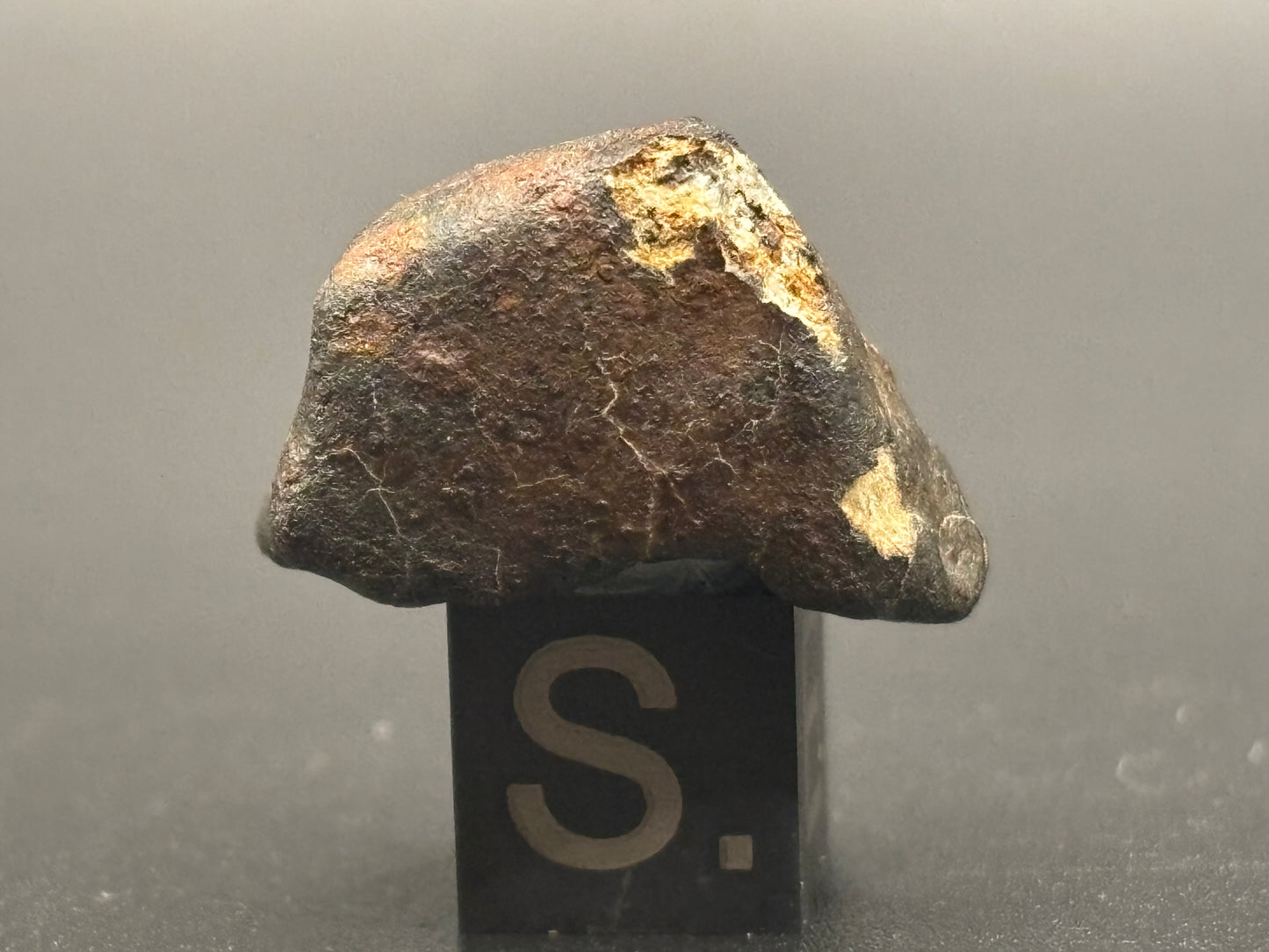 Mohave Mountains Meteorite Individual Official Arizona L6 Chondrite W0/1 S2 Meteorite Specimen