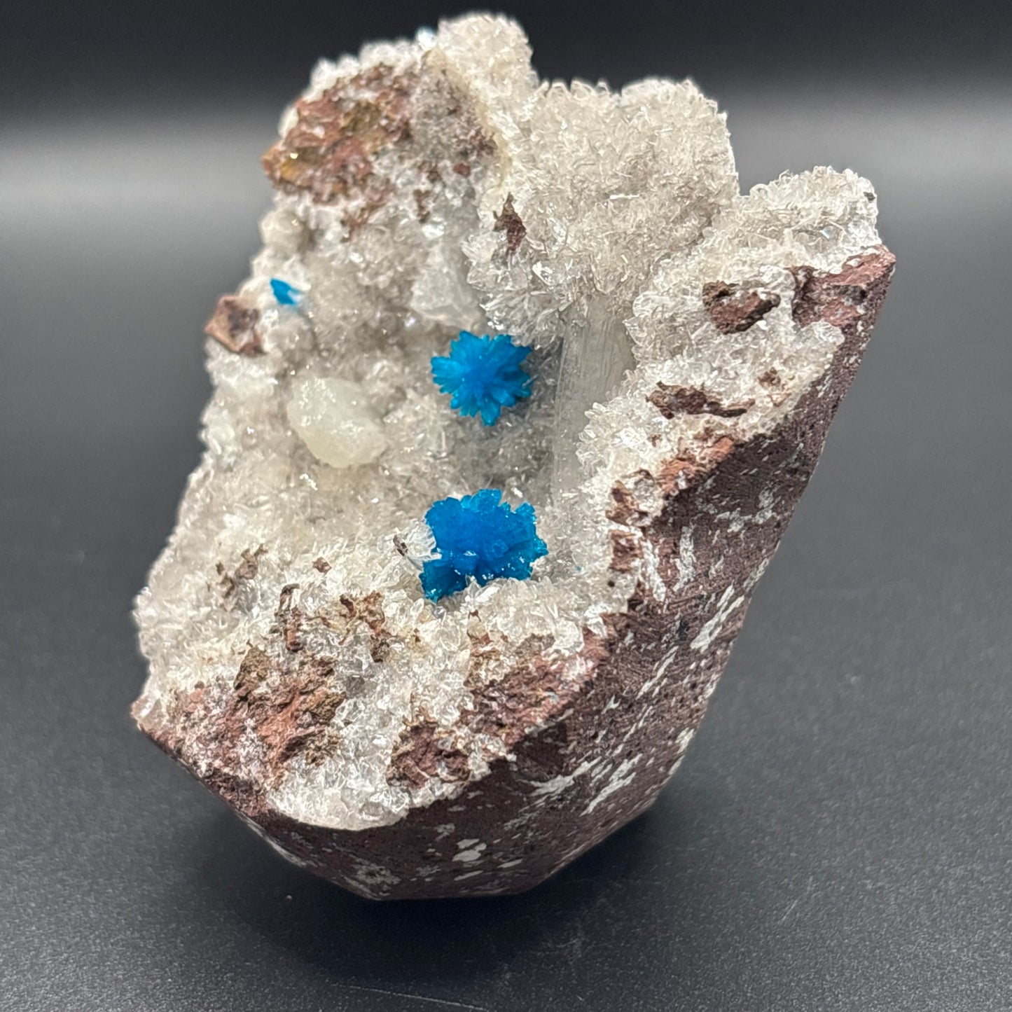 Pentagonite on Quartz Matrix – Vibrant Blue Crystal Clusters – Mineral Specimen