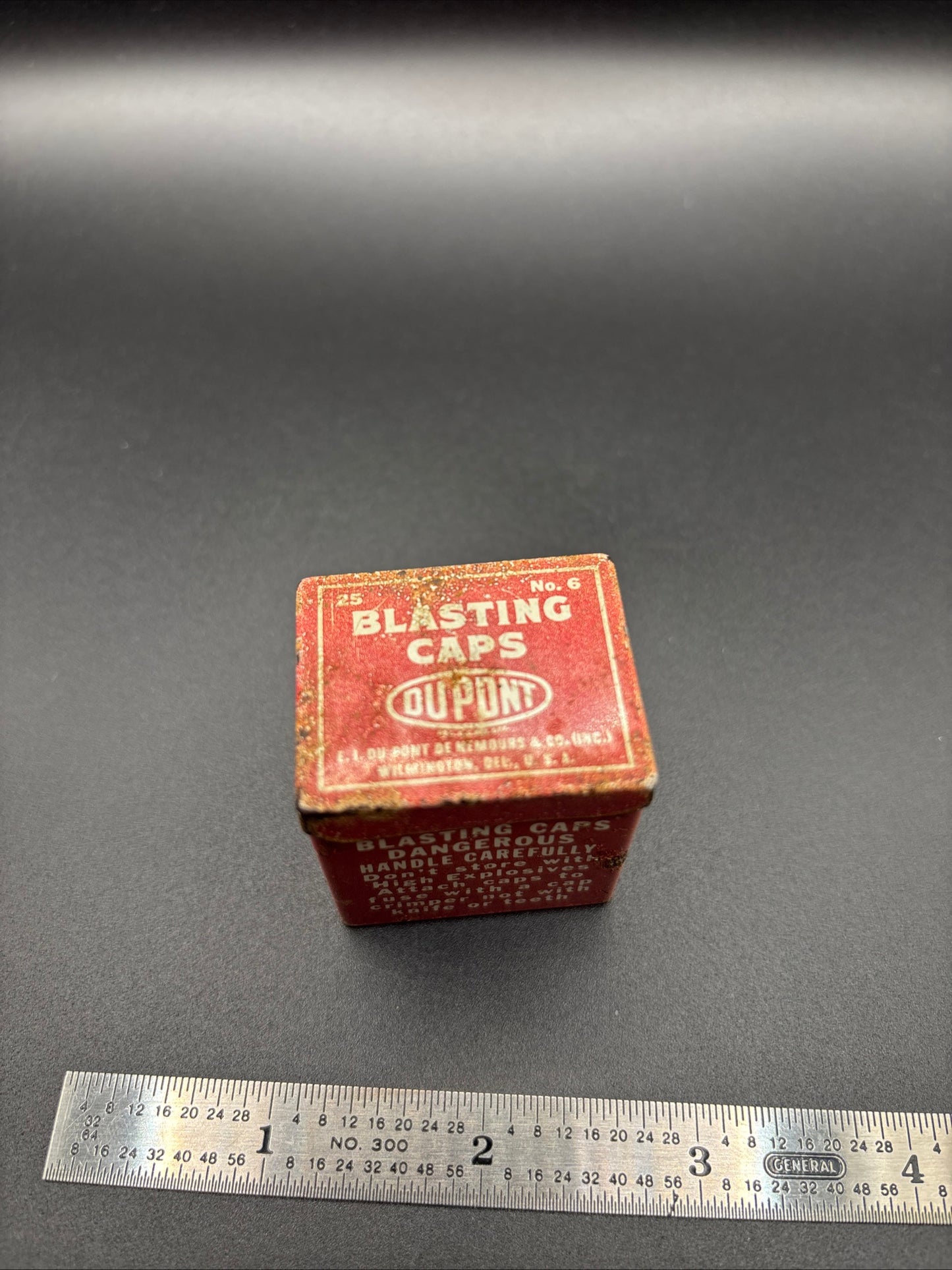 Vintage DuPont No. 6 Blasting Caps Tin – 25 Count – Antique Mining Explosives Container