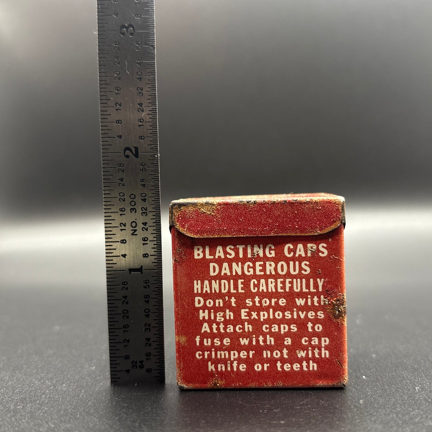Vintage DuPont No. 6 Blasting Caps Tin – 25 Count – Antique Mining Explosives Container