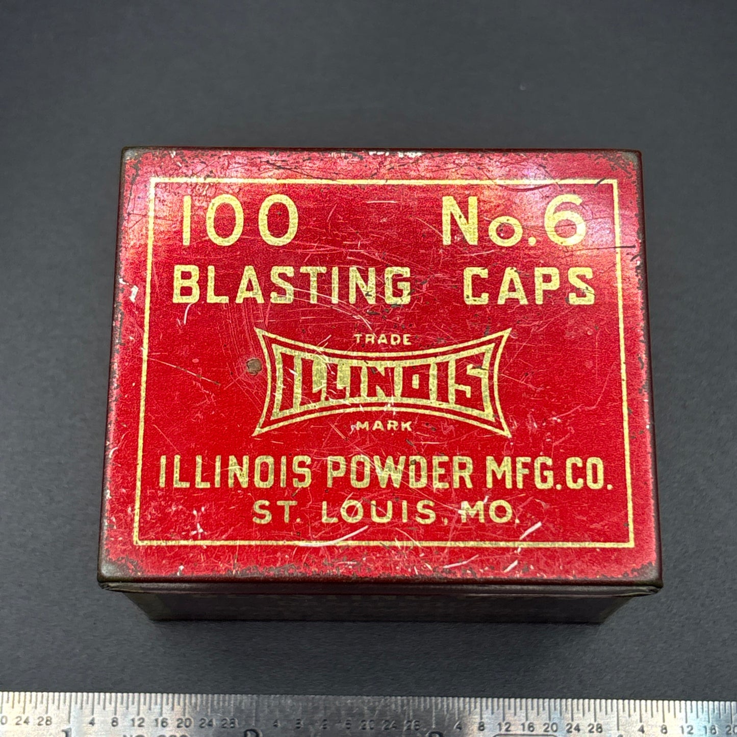 Illinois Powder Mfg. Co. No. 6 Blasting Caps Tin – 100 Count – Red & Gold