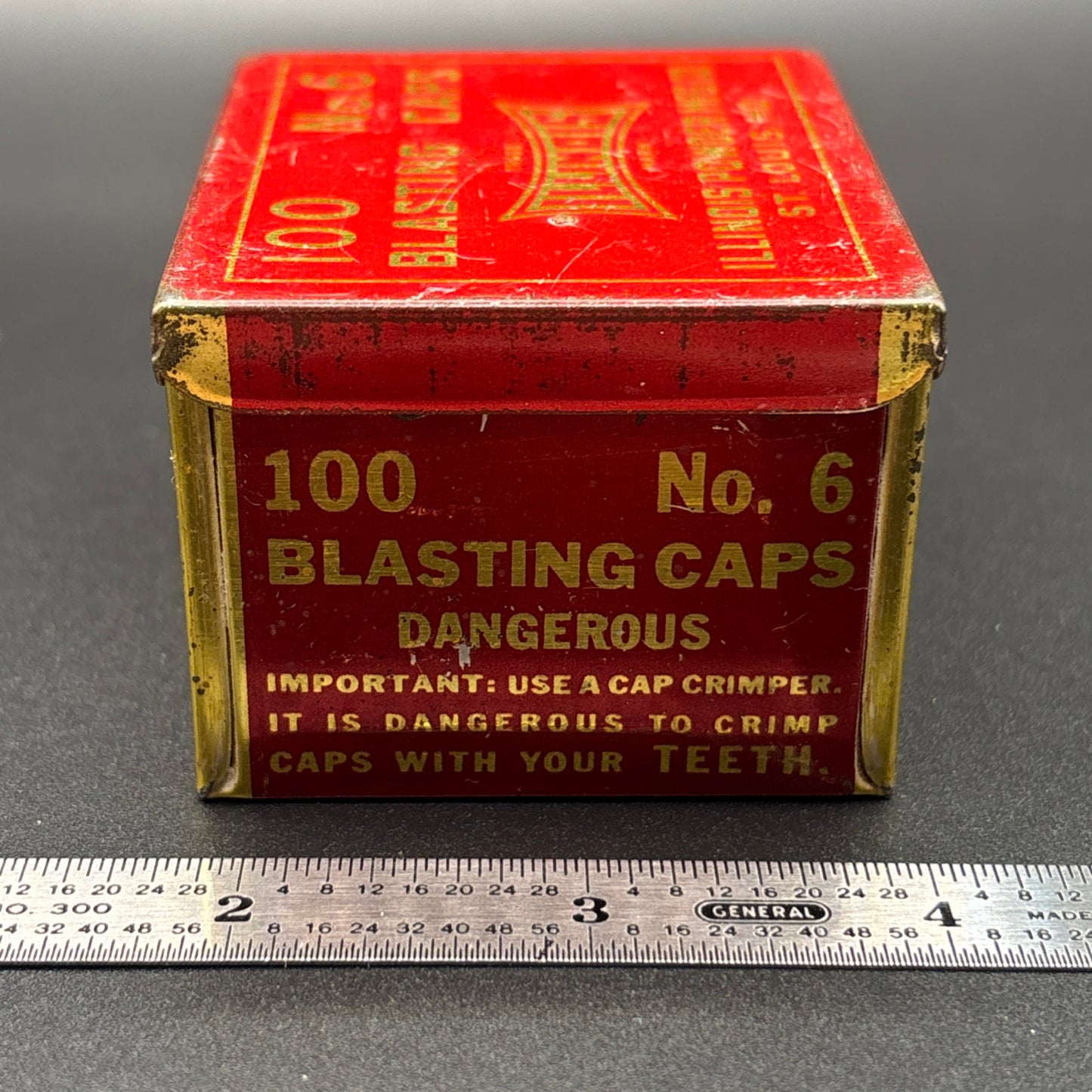 Illinois Powder Mfg. Co. No. 6 Blasting Caps Tin – 100 Count – Red & Gold