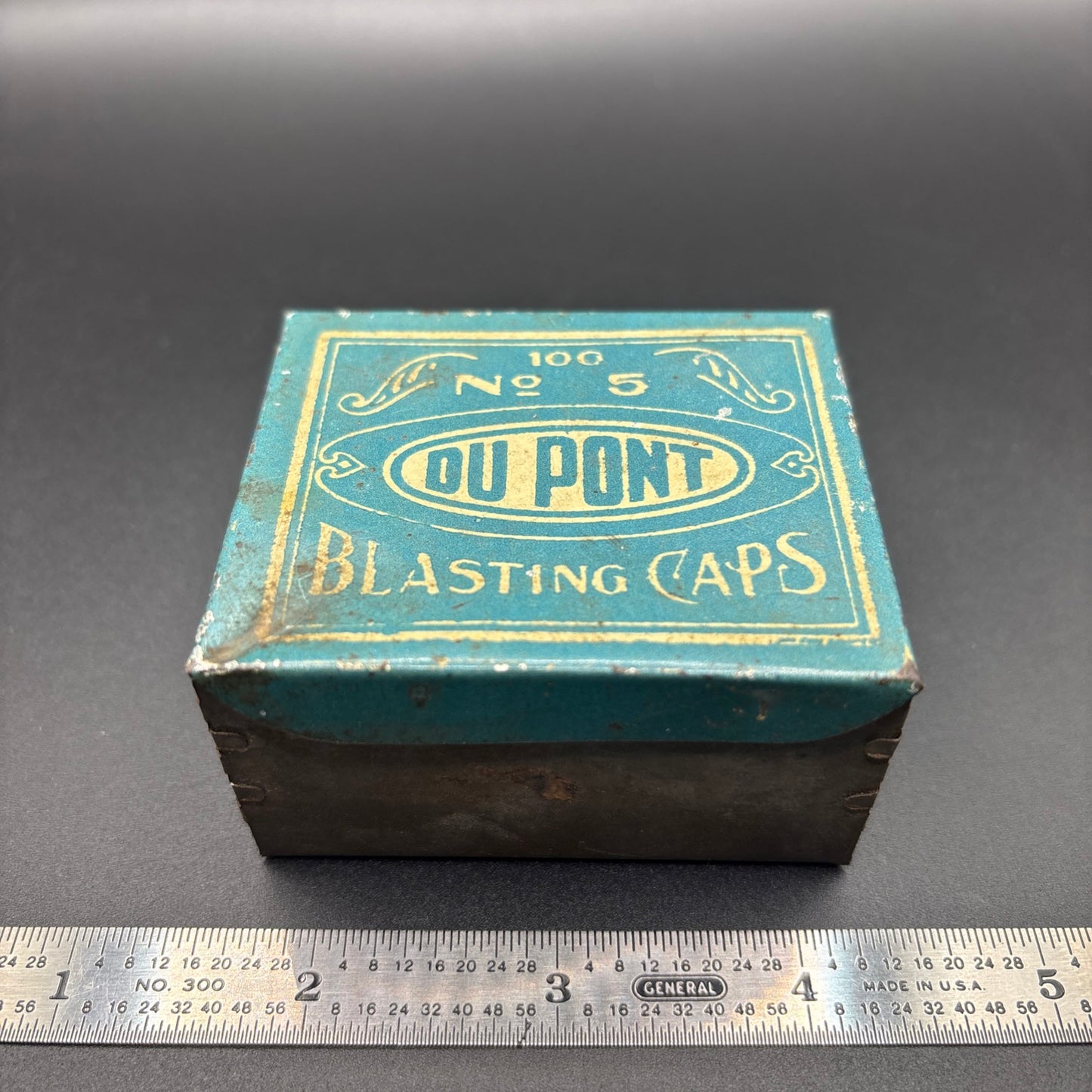 Vintage Tin DuPont Blasting Powder Cap Tin 100 No 5 - Empty Rare Blue/green