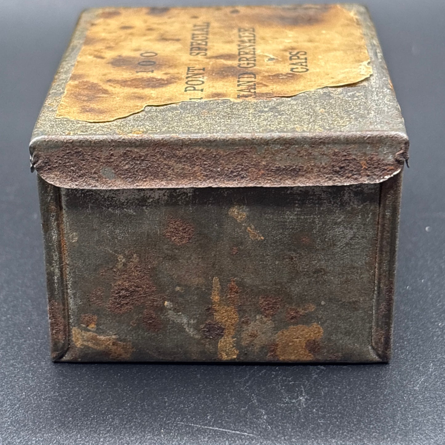 EXTREMELY RARE DuPont Special Hand Grenade Caps Tin – Early Explosives Container – Mining & Industrial Relic