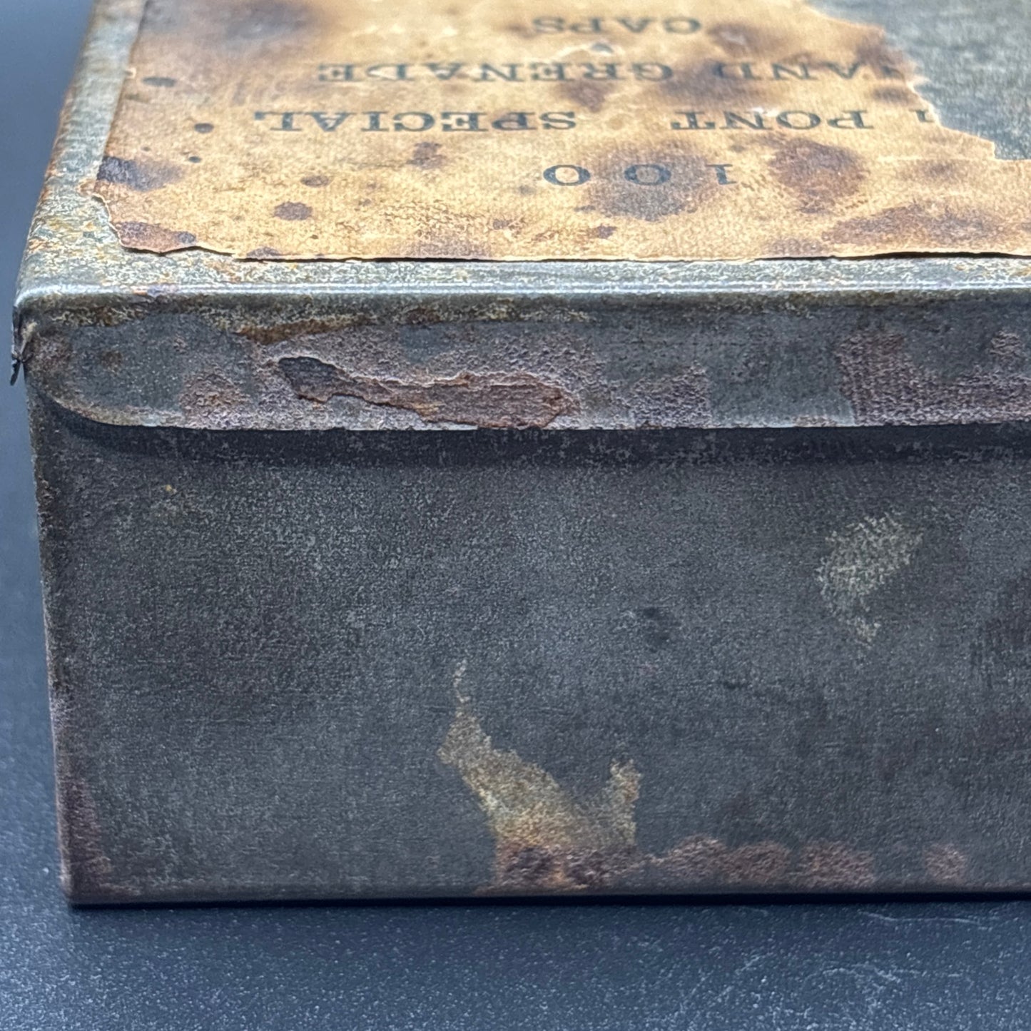 EXTREMELY RARE DuPont Special Hand Grenade Caps Tin – Early Explosives Container – Mining & Industrial Relic