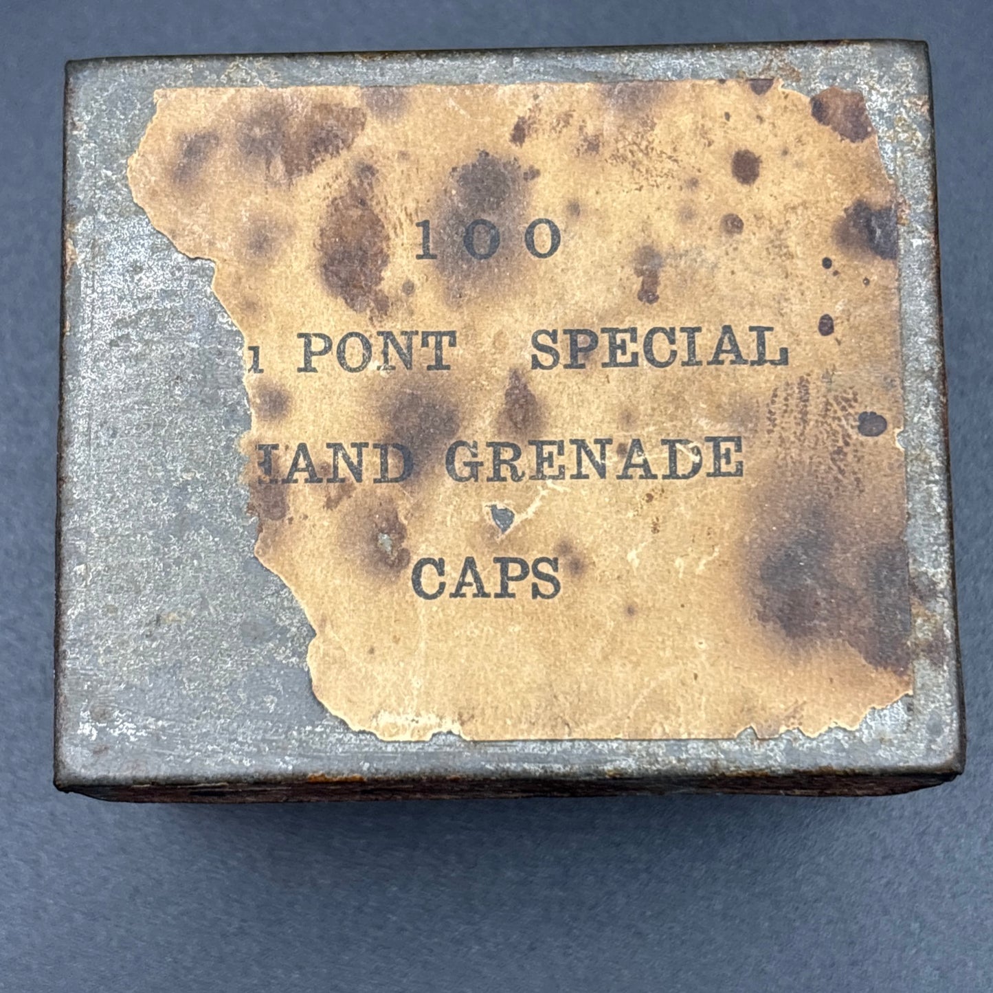 EXTREMELY RARE DuPont Special Hand Grenade Caps Tin – Early Explosives Container – Mining & Industrial Relic